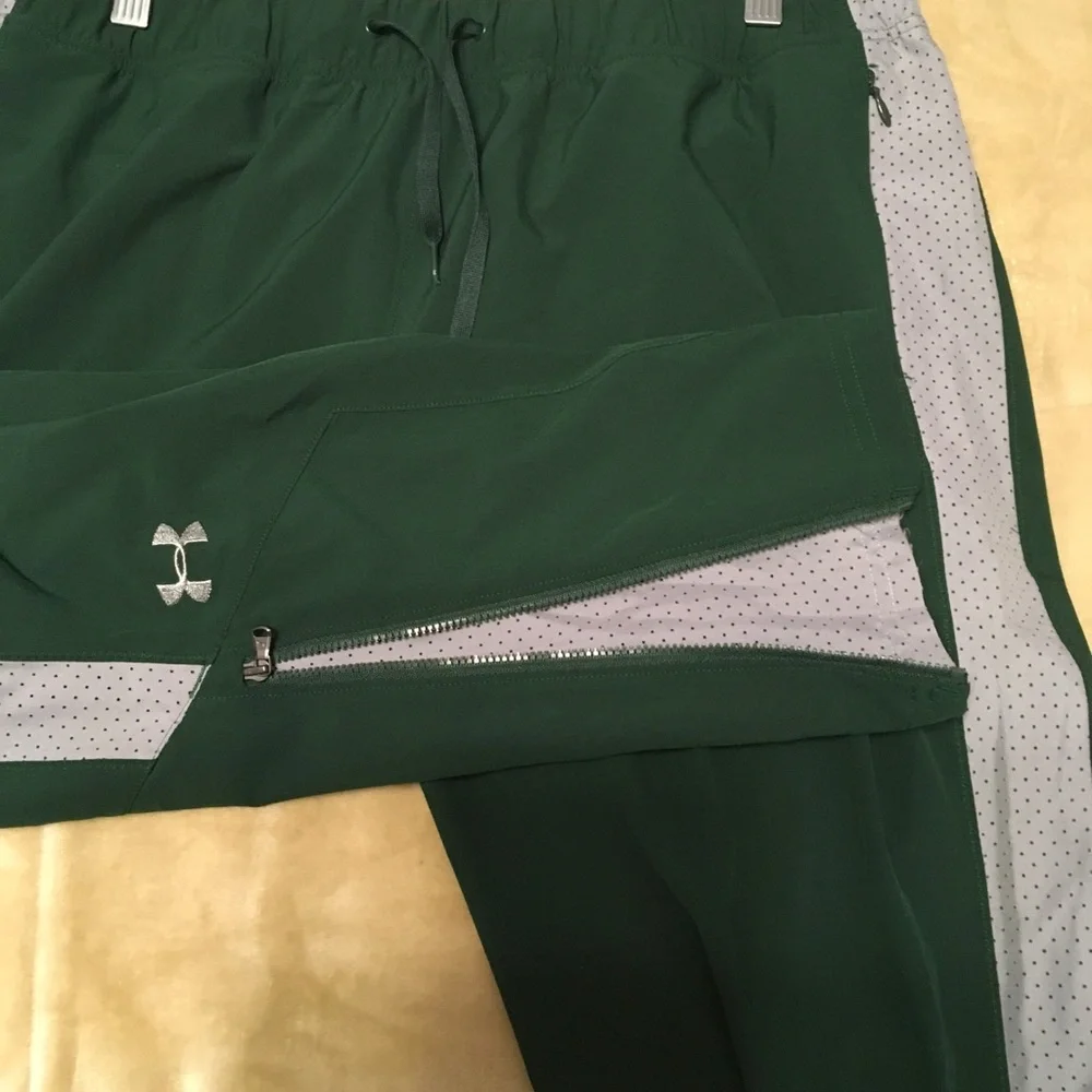 Track pants - Picture 3 of 4
